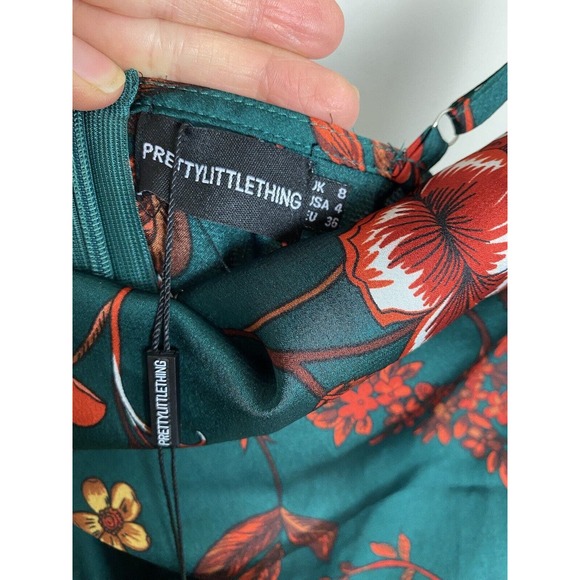 PrettyLittleThing Floral Midi Dress - Picture 4 of 7